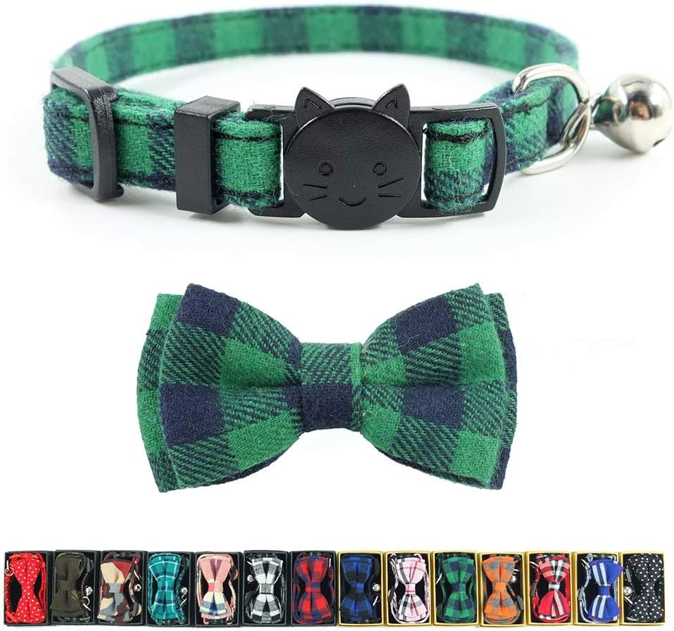 Adjustable Green Plaid Cat Collar with Bell and Bow Tie, Suitable for Neck Sizes 6.8 to 10.8 Inches
